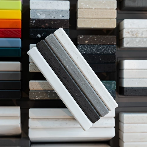 HI-MACS® – Die perfekte Verbindung von Design und Funktionalität ✨
HI-MACS® ist ein aussergewöhnlicher und formbarer Acrylstein, der höchste Ansprüche erfüllt. Homogen, hygienisch und...