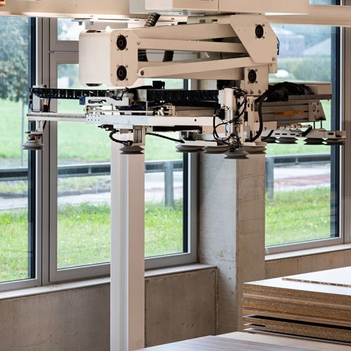 Der unsichtbare Held unserer Schreinerei 🦾
Er arbeitet leise im Hintergrund, doch ohne ihn läuft nichts:
Unsere Plattenzuschnittmaschine mit Flächenlager sorgt für millimetergenaue Zuschnitte,...