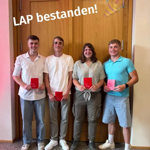 Wir sind stolz auf euch🥳
Herzlichen Glückwunsch unserer Nachwuchs-Schreinerin und unseren Nachwuchs-Schreiner für die erfolgreich bestandene Lehrabschlussprüfung🎉👏
Eure harte Arbeit, euer...